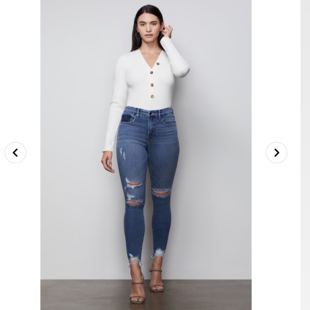 GOOD AMERICAN Good Waist Chewed Hem Jeans